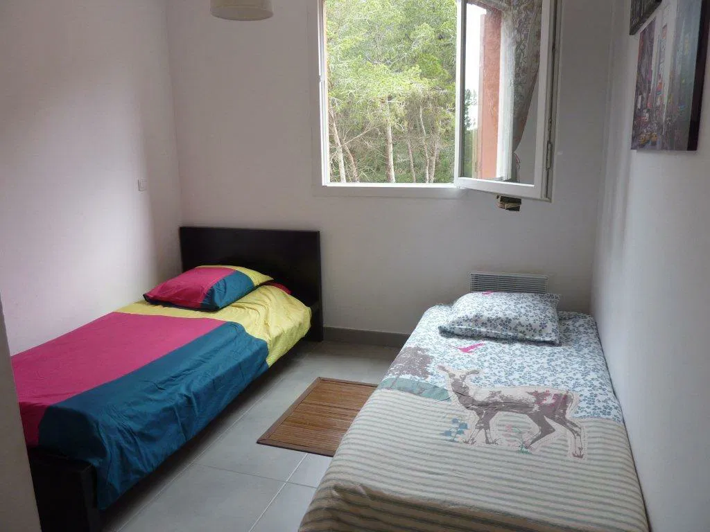 Room Rue Benjamin Roger in Sète