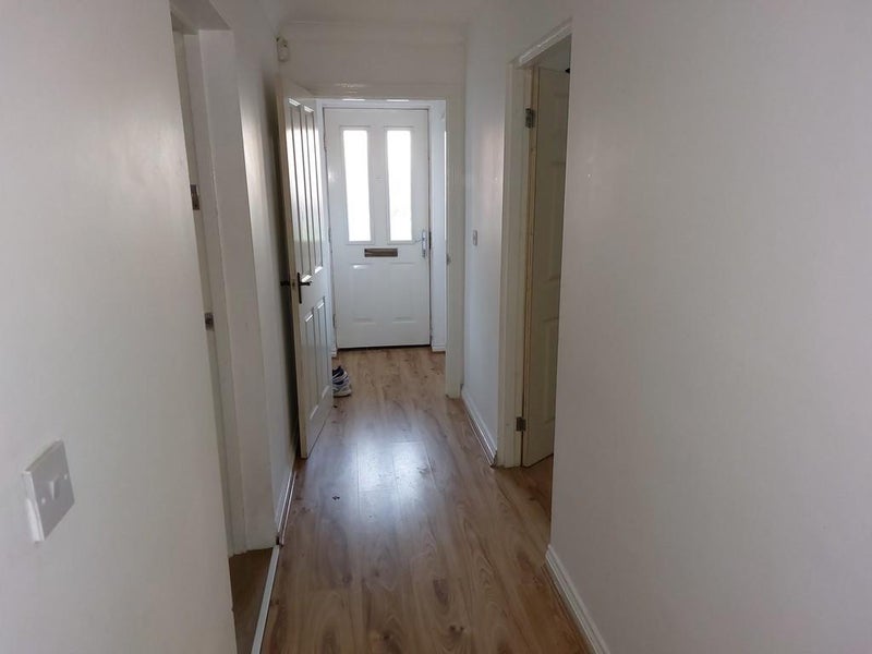 Room Eycott Drive in Middleton