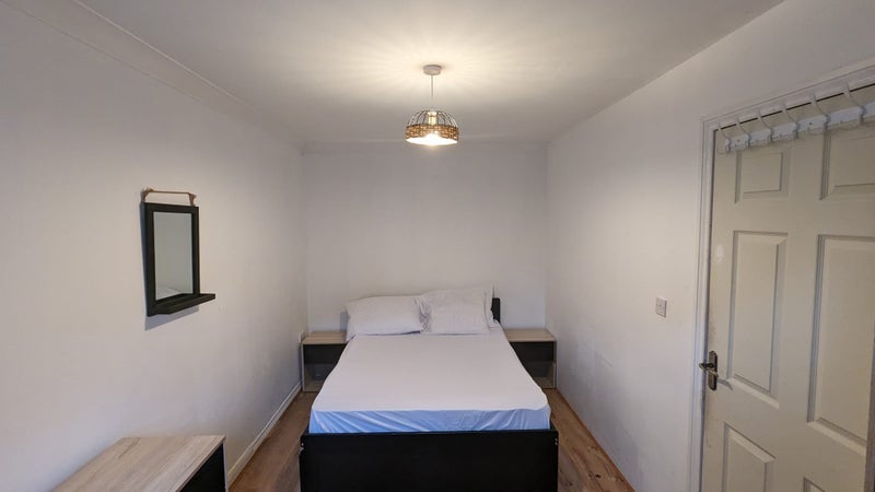 Room Eycott Drive in Middleton
