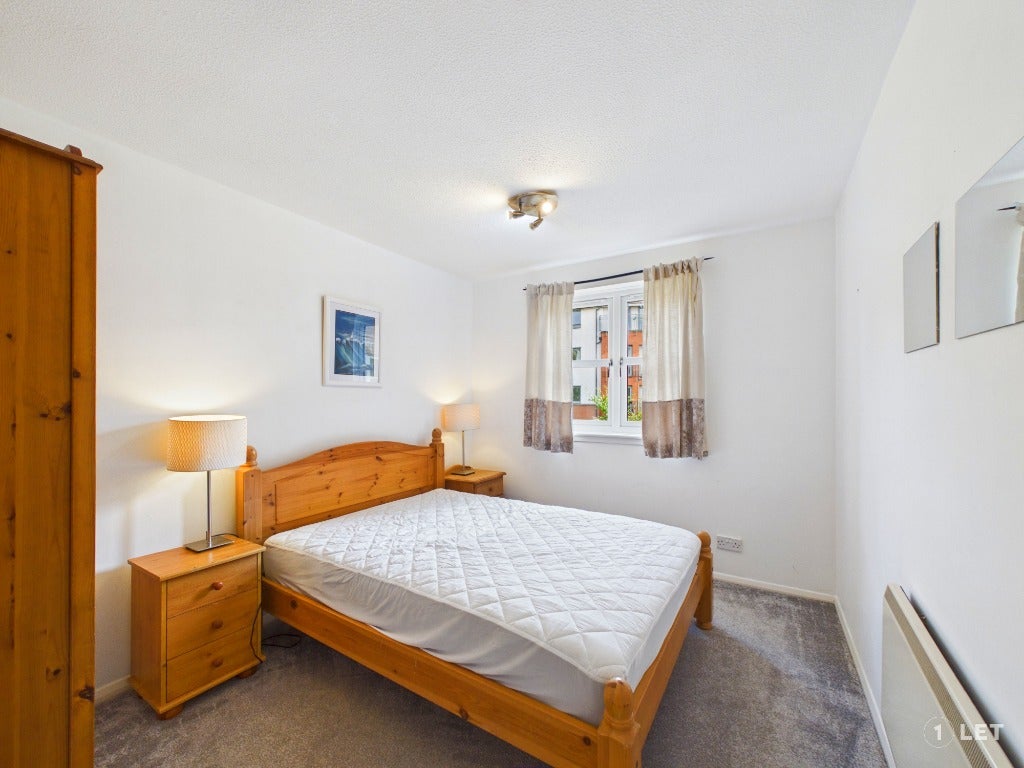 Flat Tytler Gardens in City of Edinburgh
