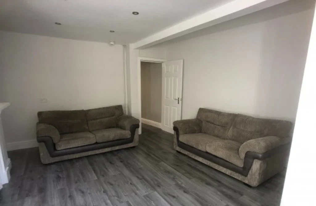 Flat Bennett Road in Leeds