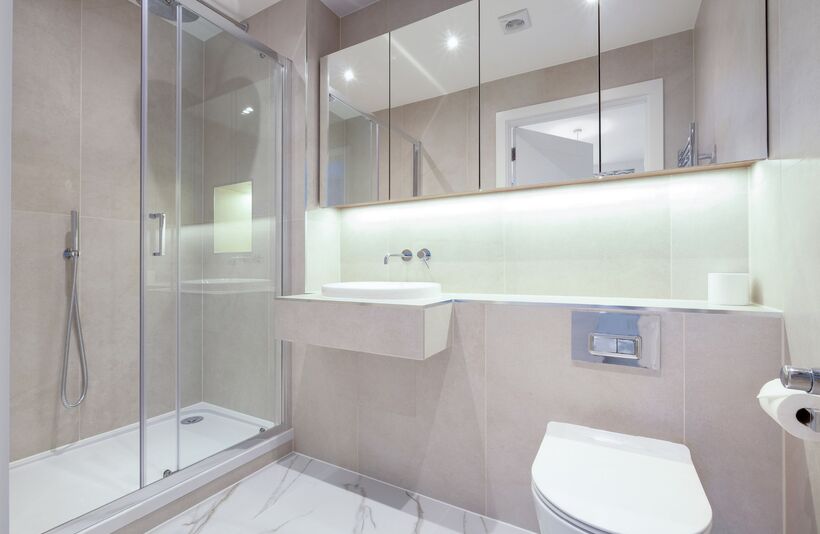 Flat Kenton Lane in Greater London