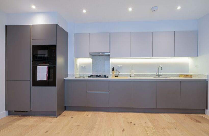 Flat Kenton Lane in Greater London
