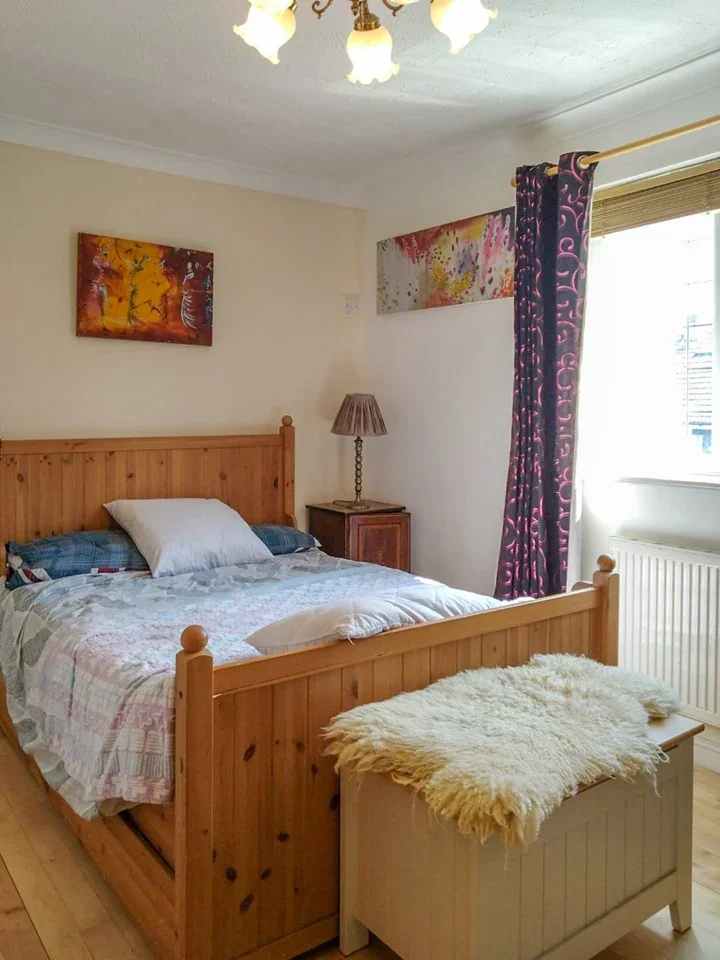 Room Forge Lane in Gravesham