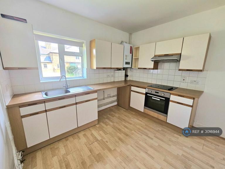 Flat Burghley Road in Peterborough