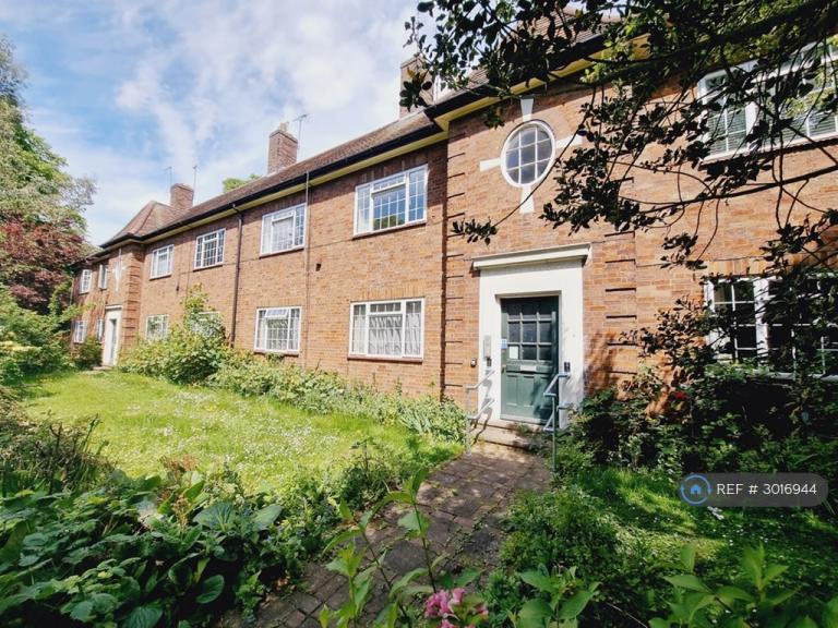 Flat Burghley Road in Peterborough
