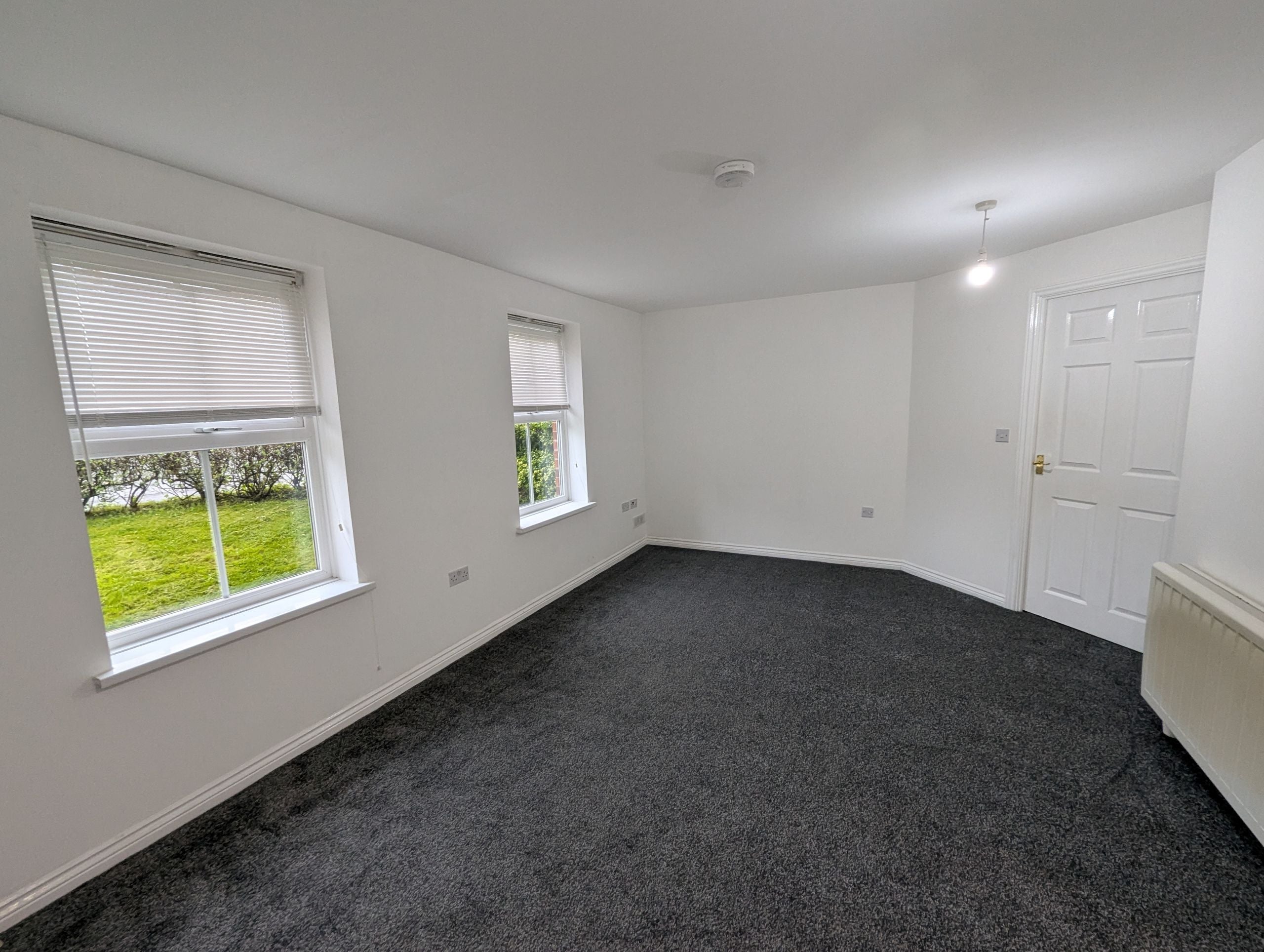 Flat Stonemere Drive in Radcliffe