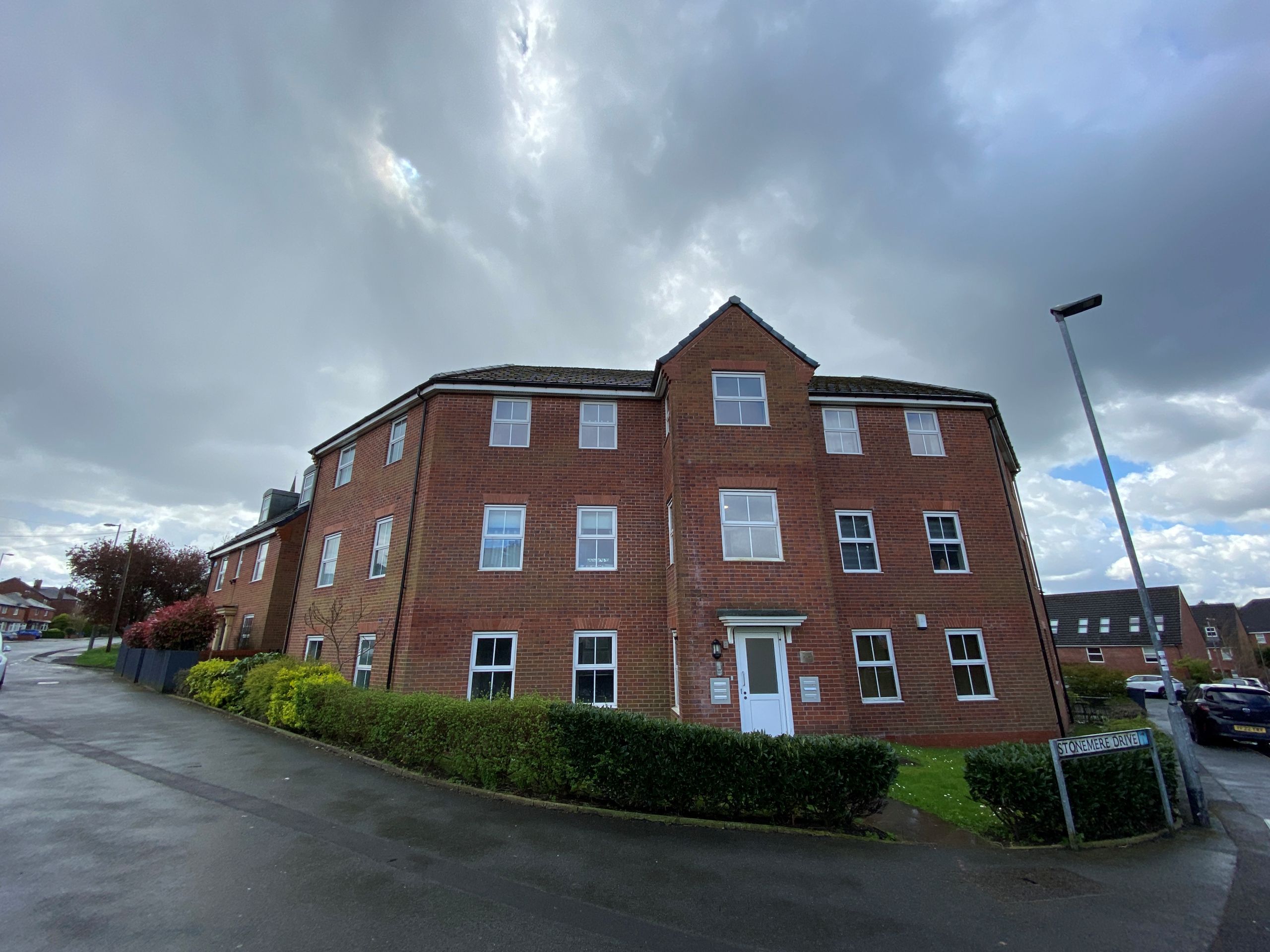 Flat Stonemere Drive in Radcliffe