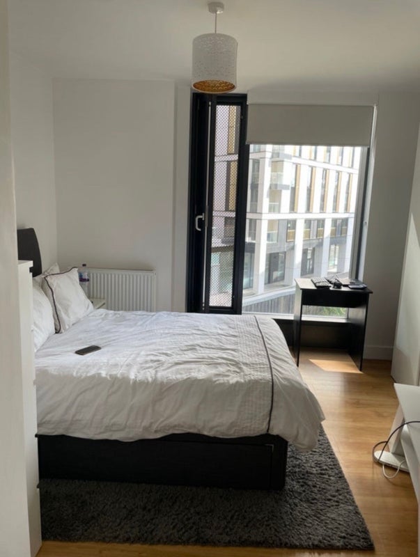 Flat Loampit Vale in Greater London