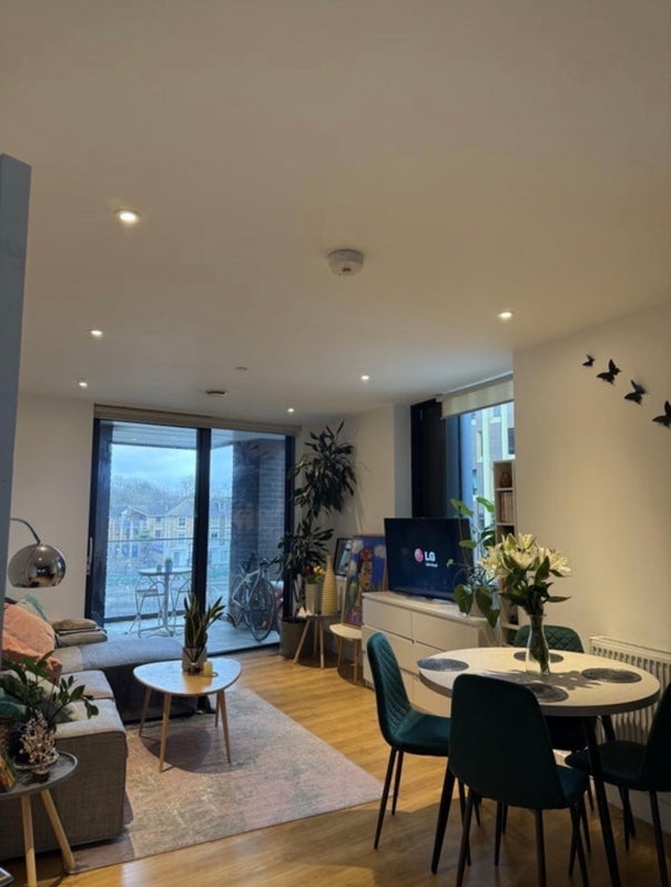 Flat Loampit Vale in Greater London