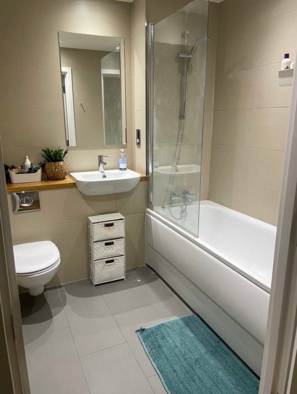 Flat Loampit Vale in Greater London