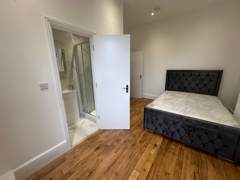 Flat Selsdon Road in Greater London