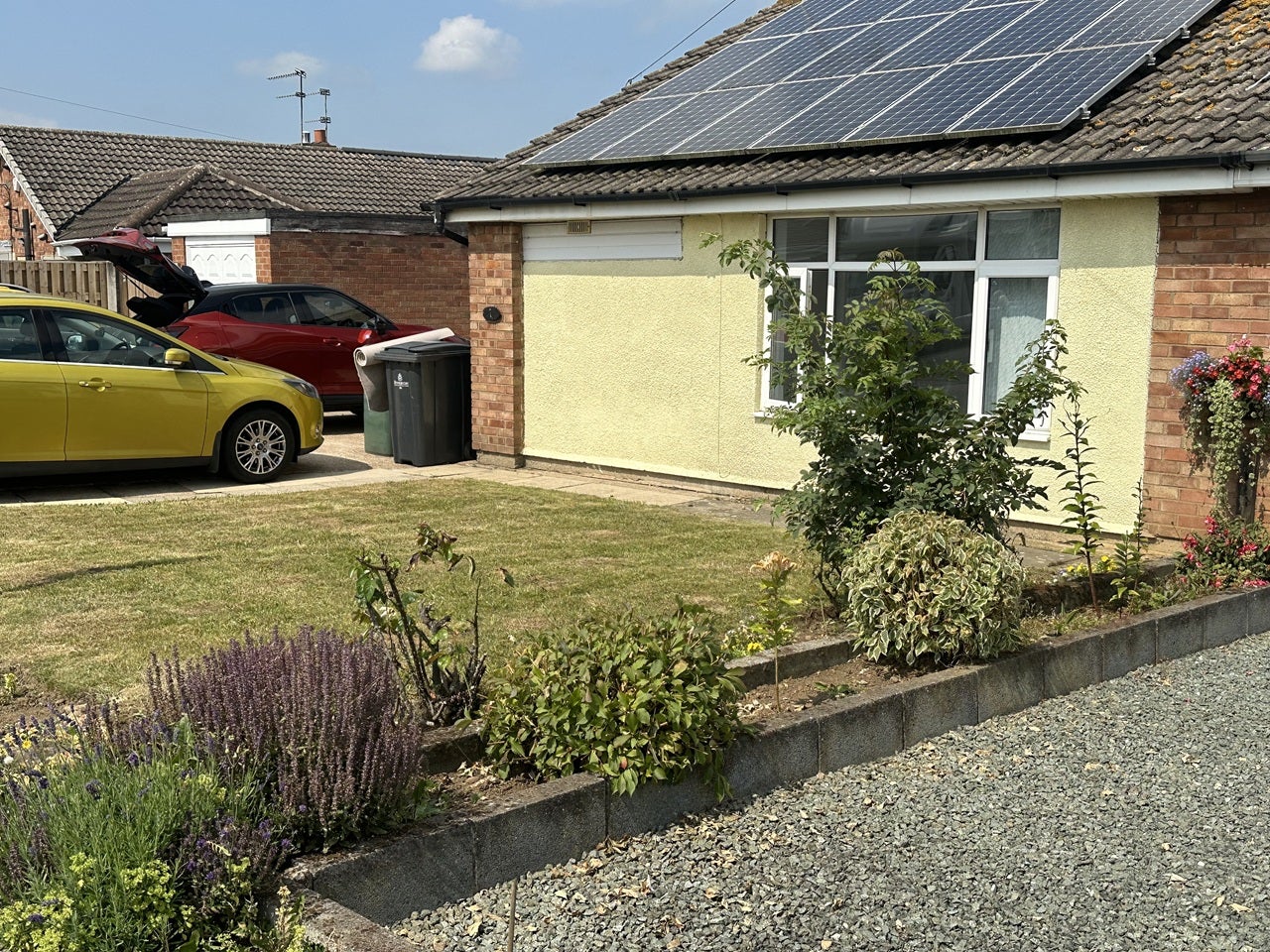 House Deansfield Close in Doncaster