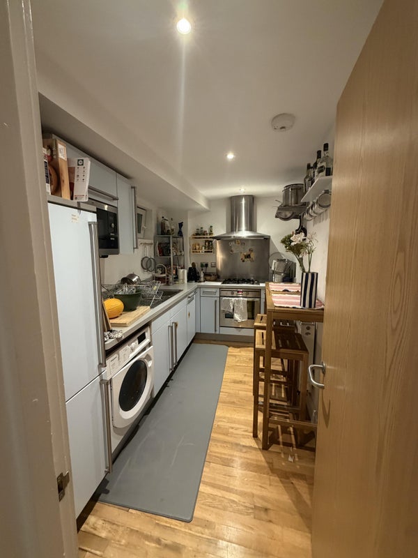 Room Howard Road in Greater London