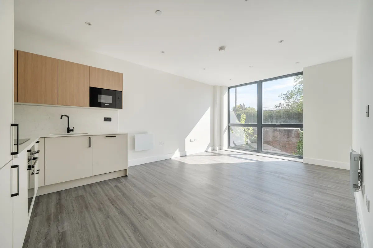 Flat Hargrave Road in Maidenhead