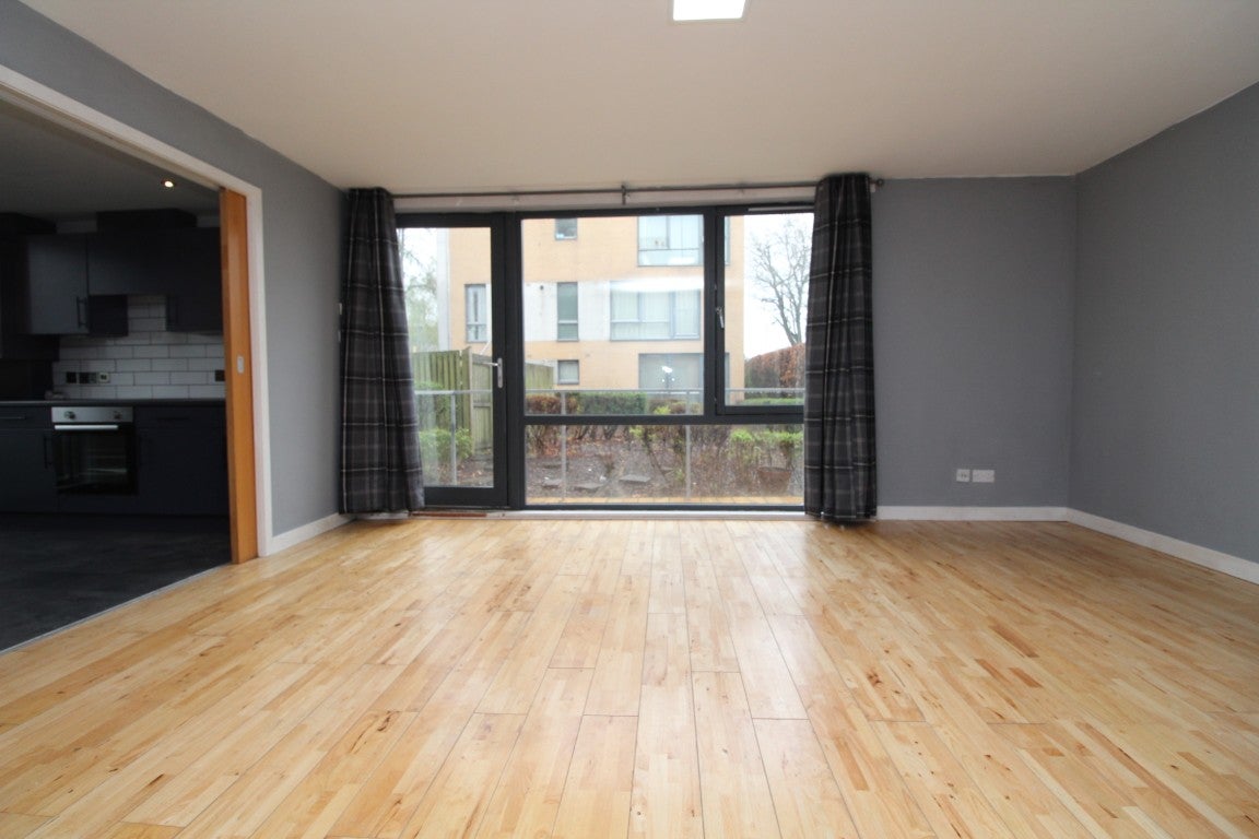 Flat Brabloch Park in Paisley