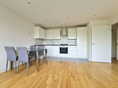Flat London Road in Bracknell