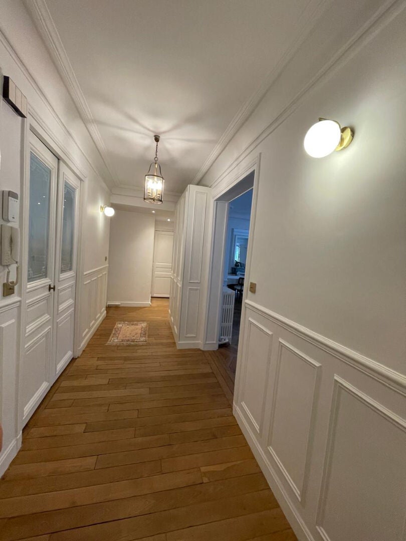 Flat Rue Pergolèse in Paris
