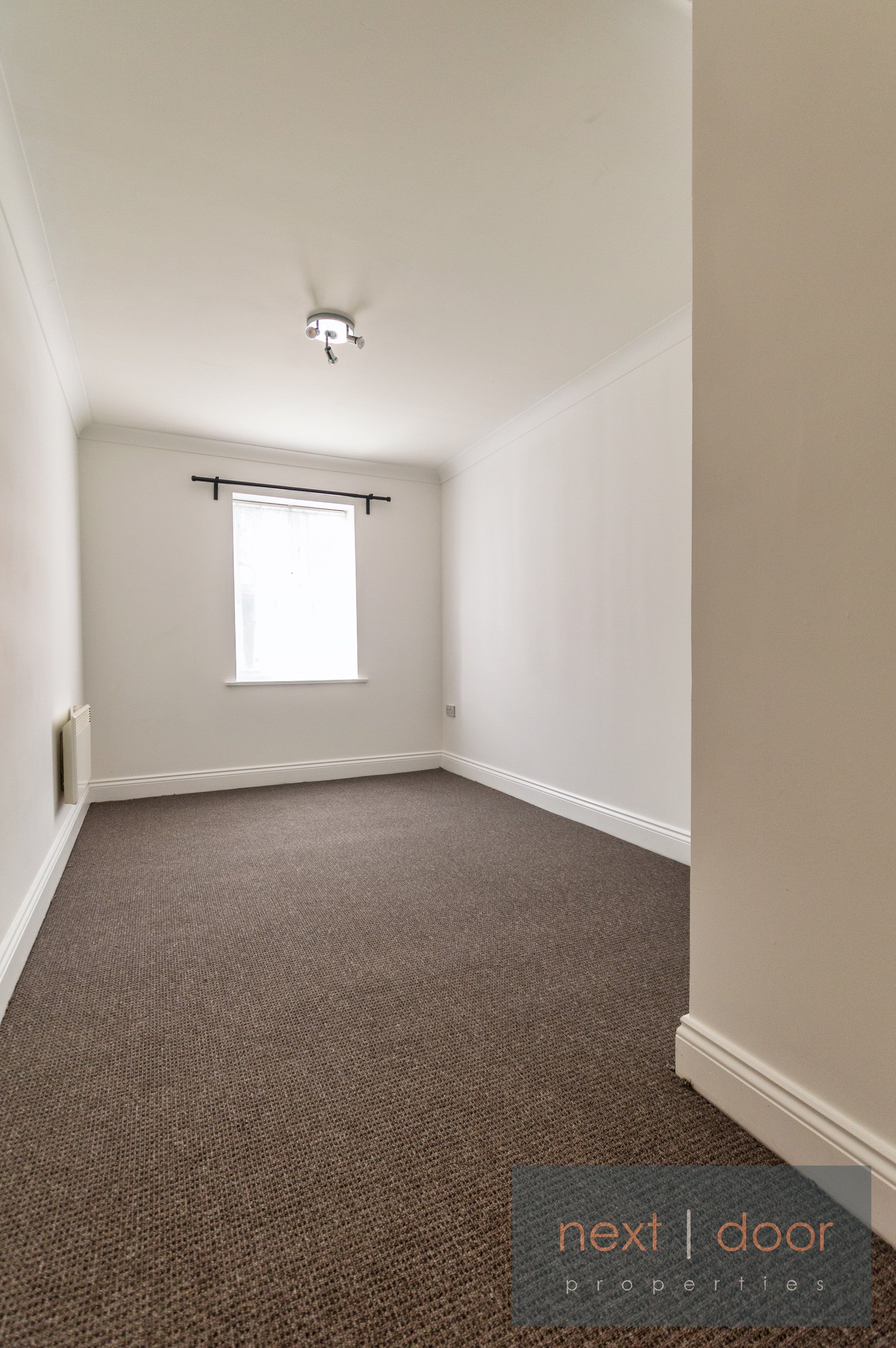 Flat Lordship Lane in Greater London