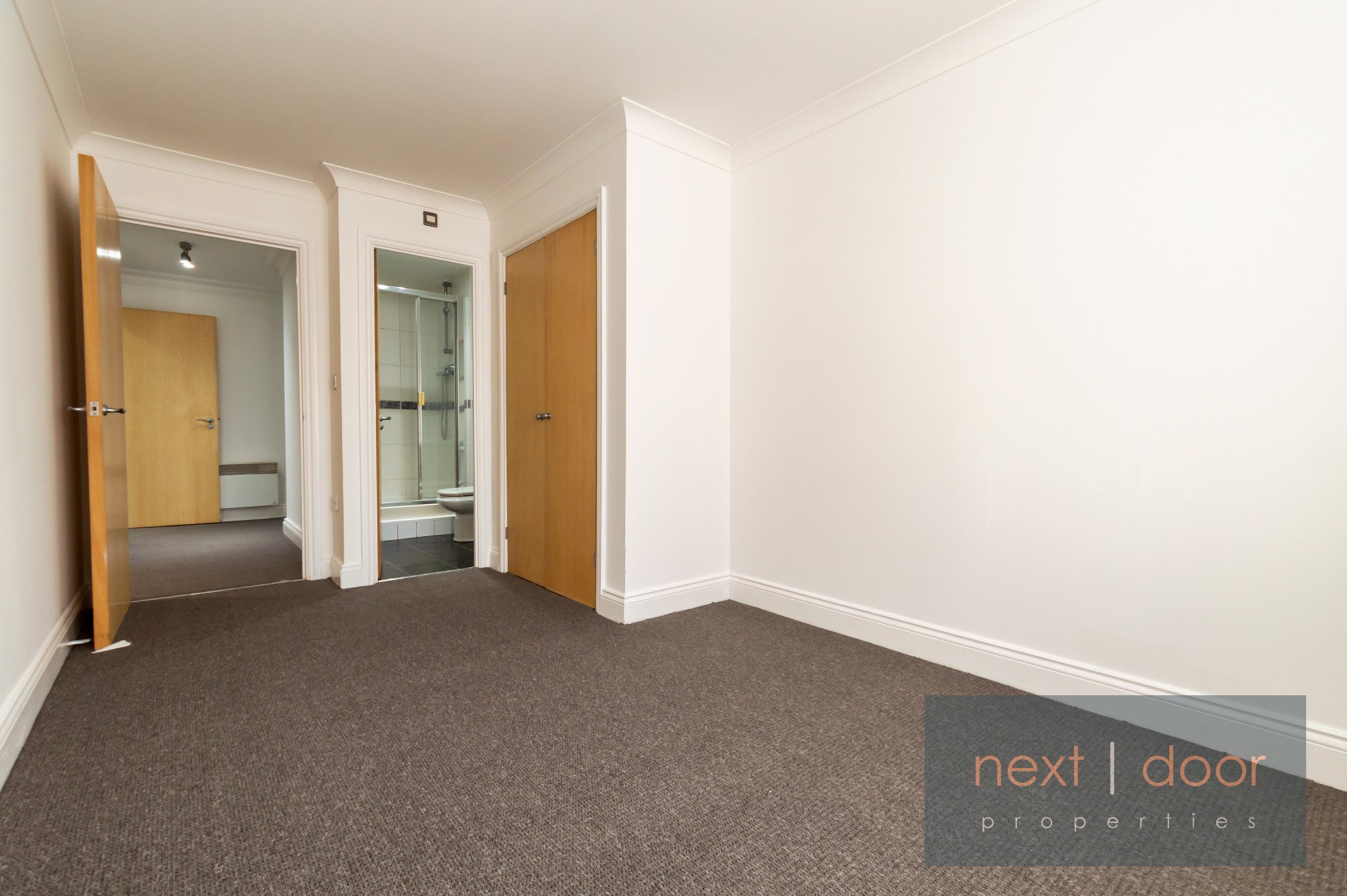 Flat Lordship Lane in Greater London