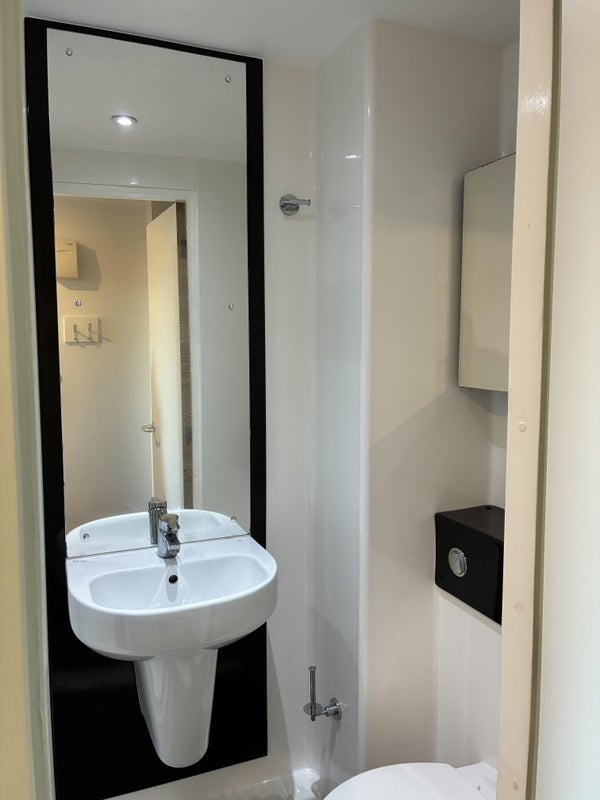 Room Royal College Street in Greater London