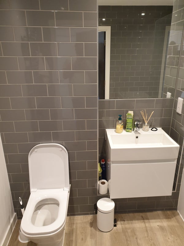 Room Hatcham Street in Greater London