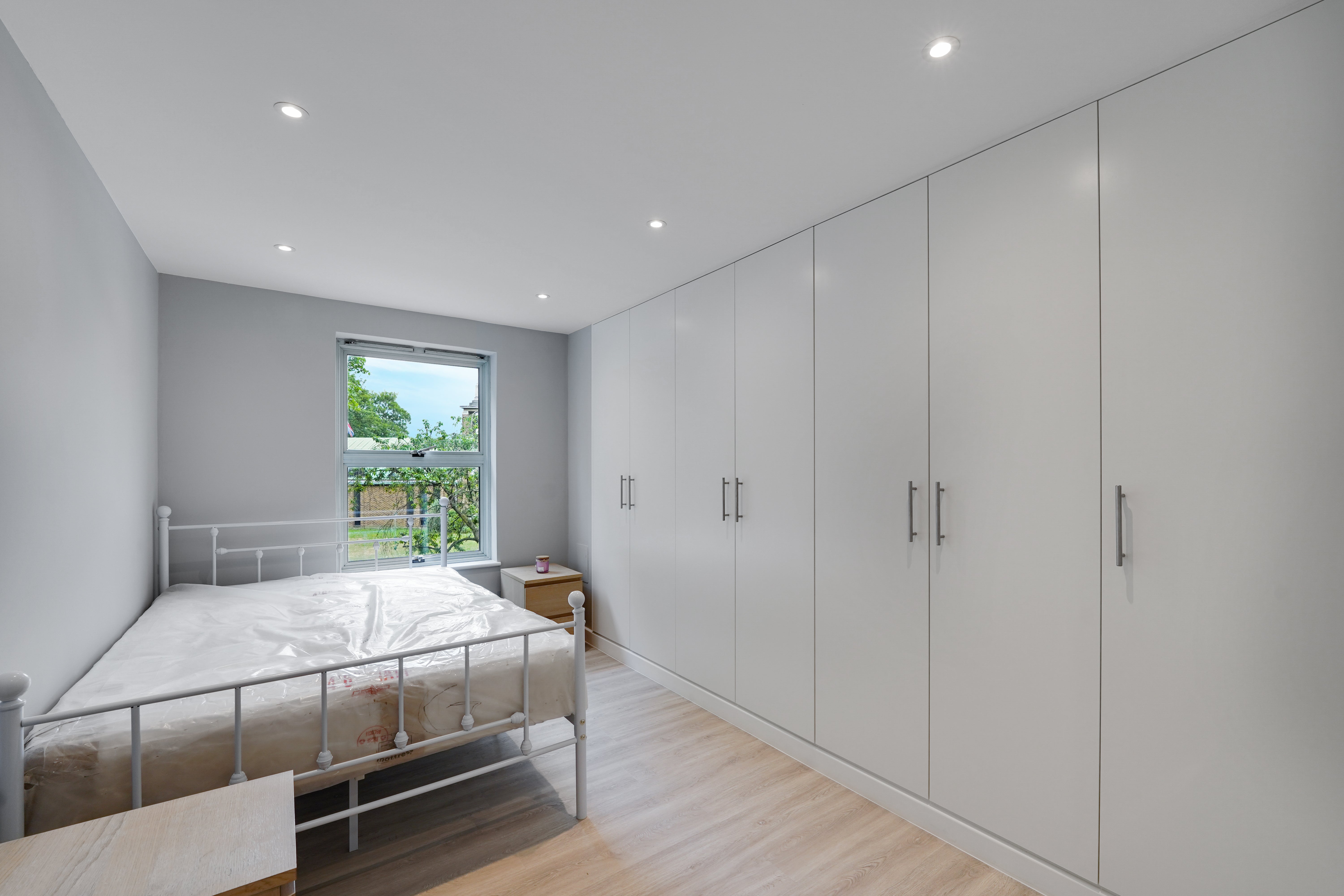 Flat Battersea Park Road in Greater London