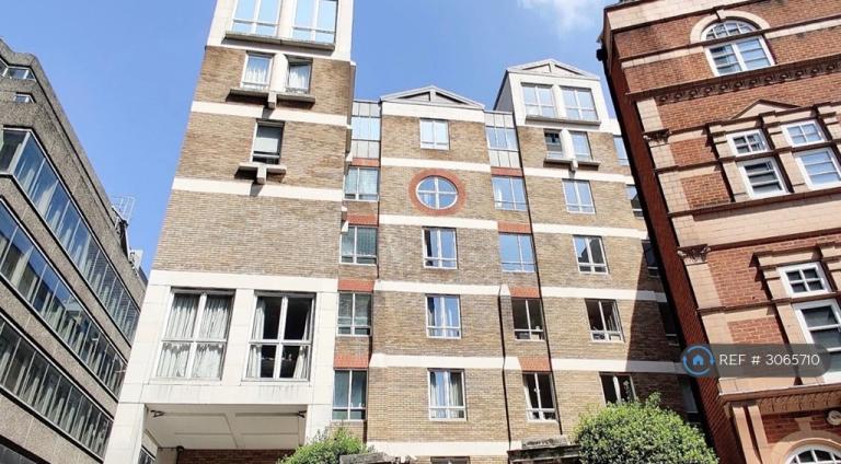 Room Botolph Lane in City of London