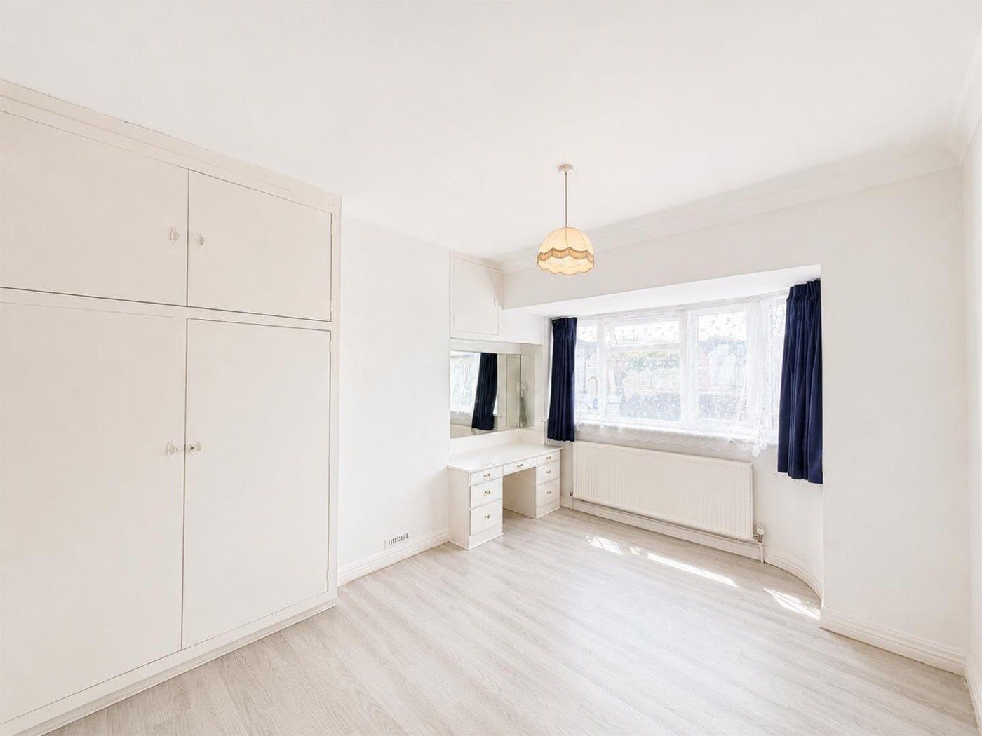 House Crosslands Avenue in Greater London