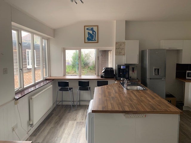 Room Locking Road in Weston-super-Mare