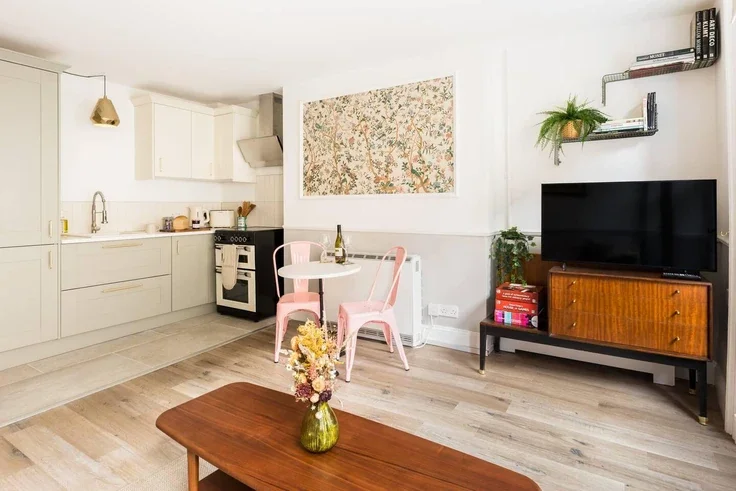 Flat Black Jack Street in Cotswold District