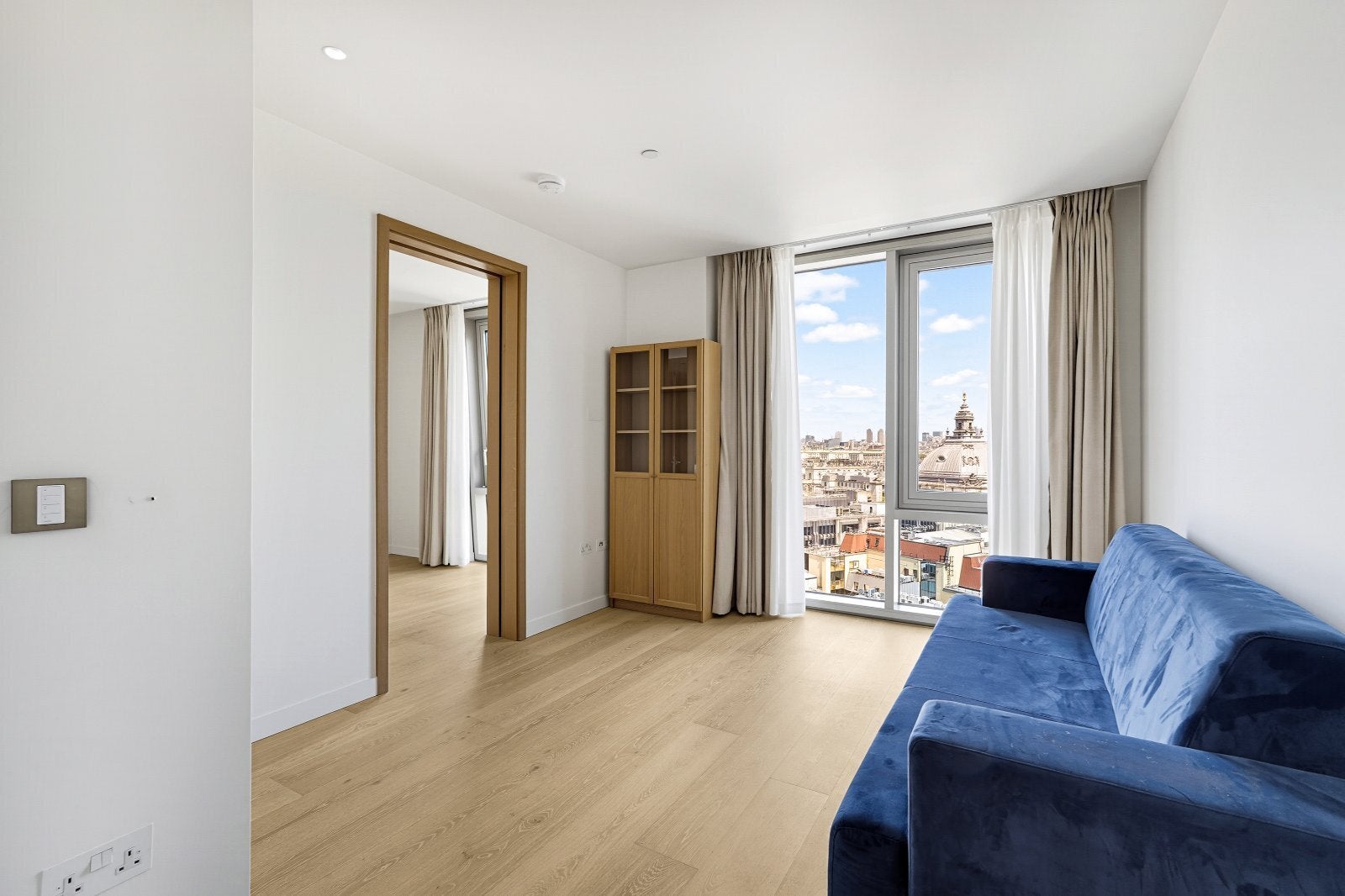 Flat Tothill Street in City of Westminster