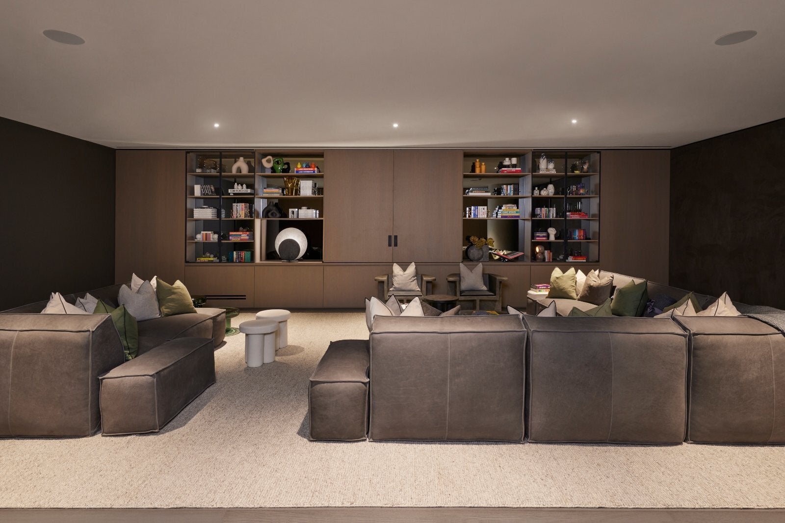 Flat Tothill Street in City of Westminster