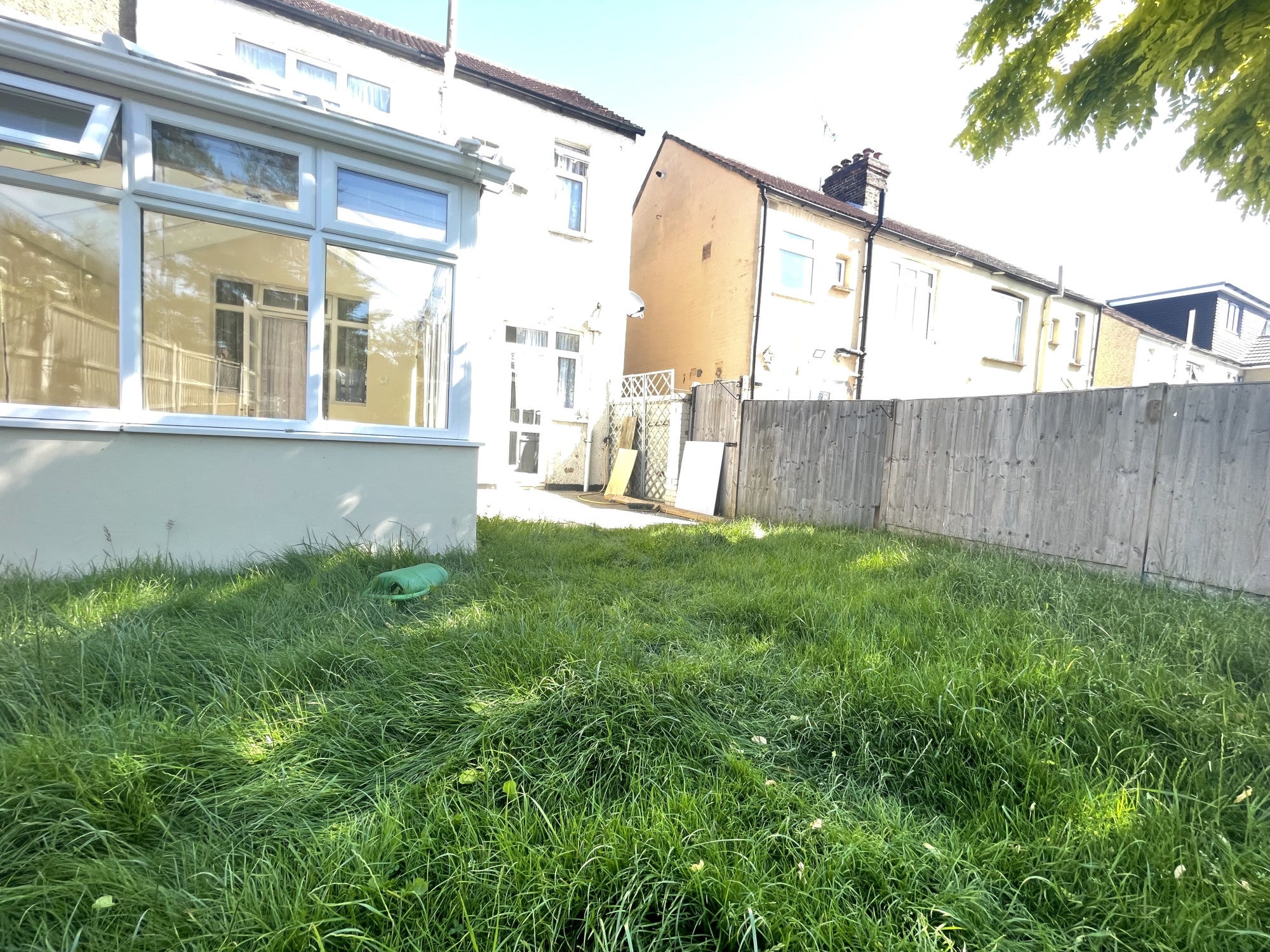 House Sheringham Avenue in Greater London