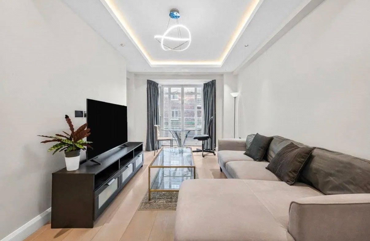 Flat Marylebone Road in City of Westminster