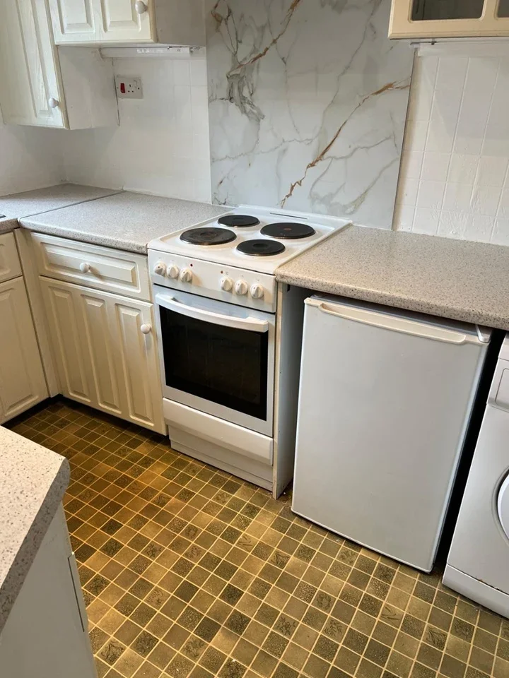Flat Willoughby Lane in Greater London