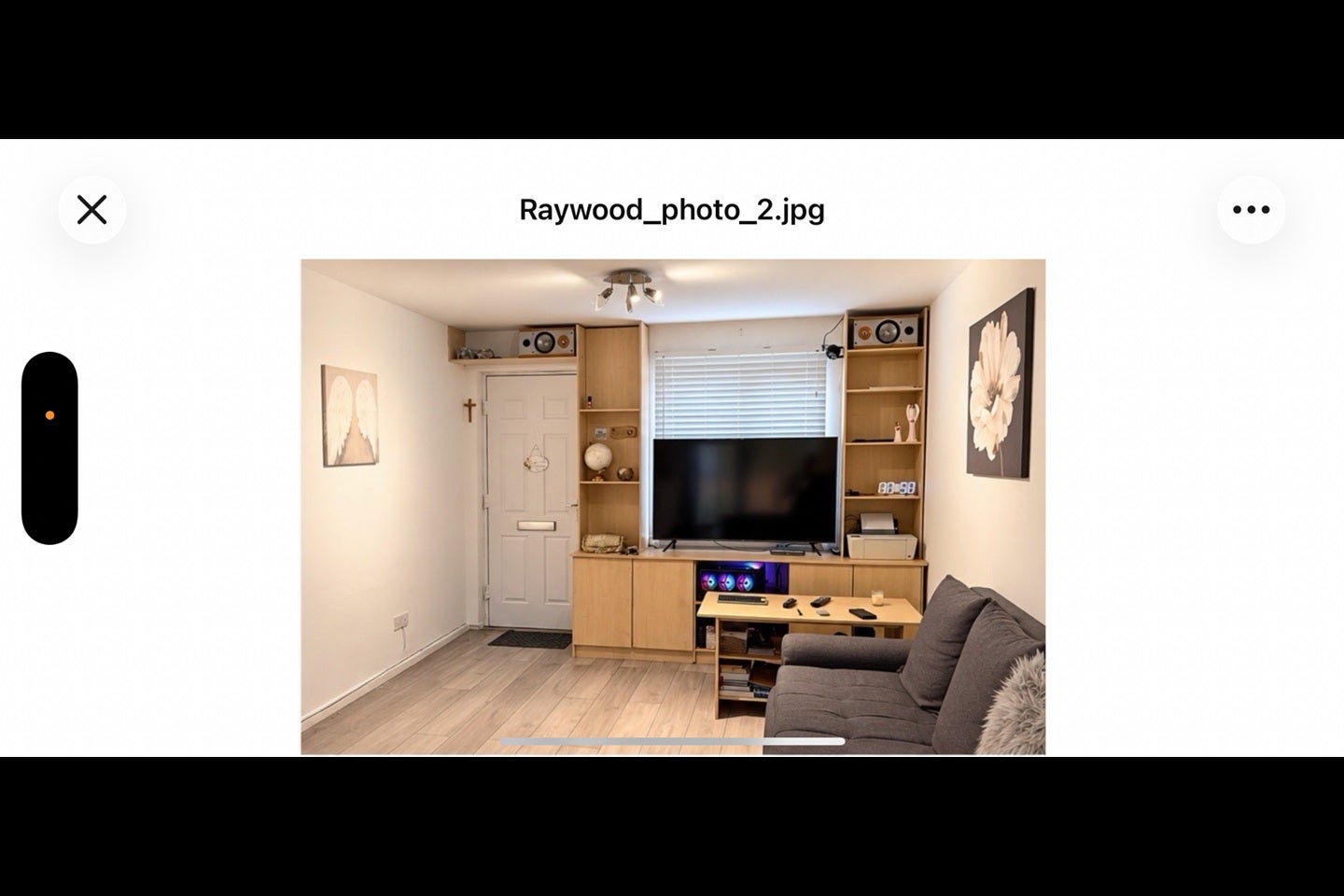 House Raywood Close in Greater London