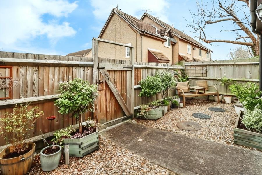 House Tilsworth Walk in St Albans