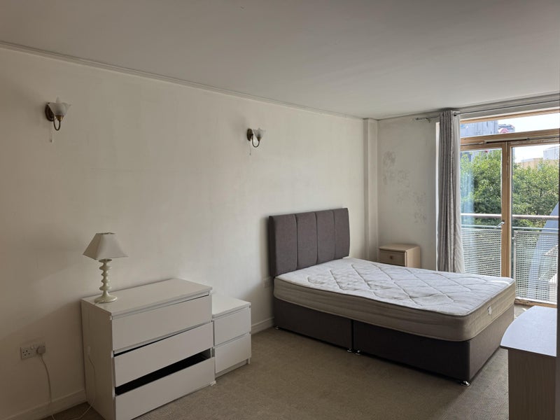 Room John Harrison Way in Greater London