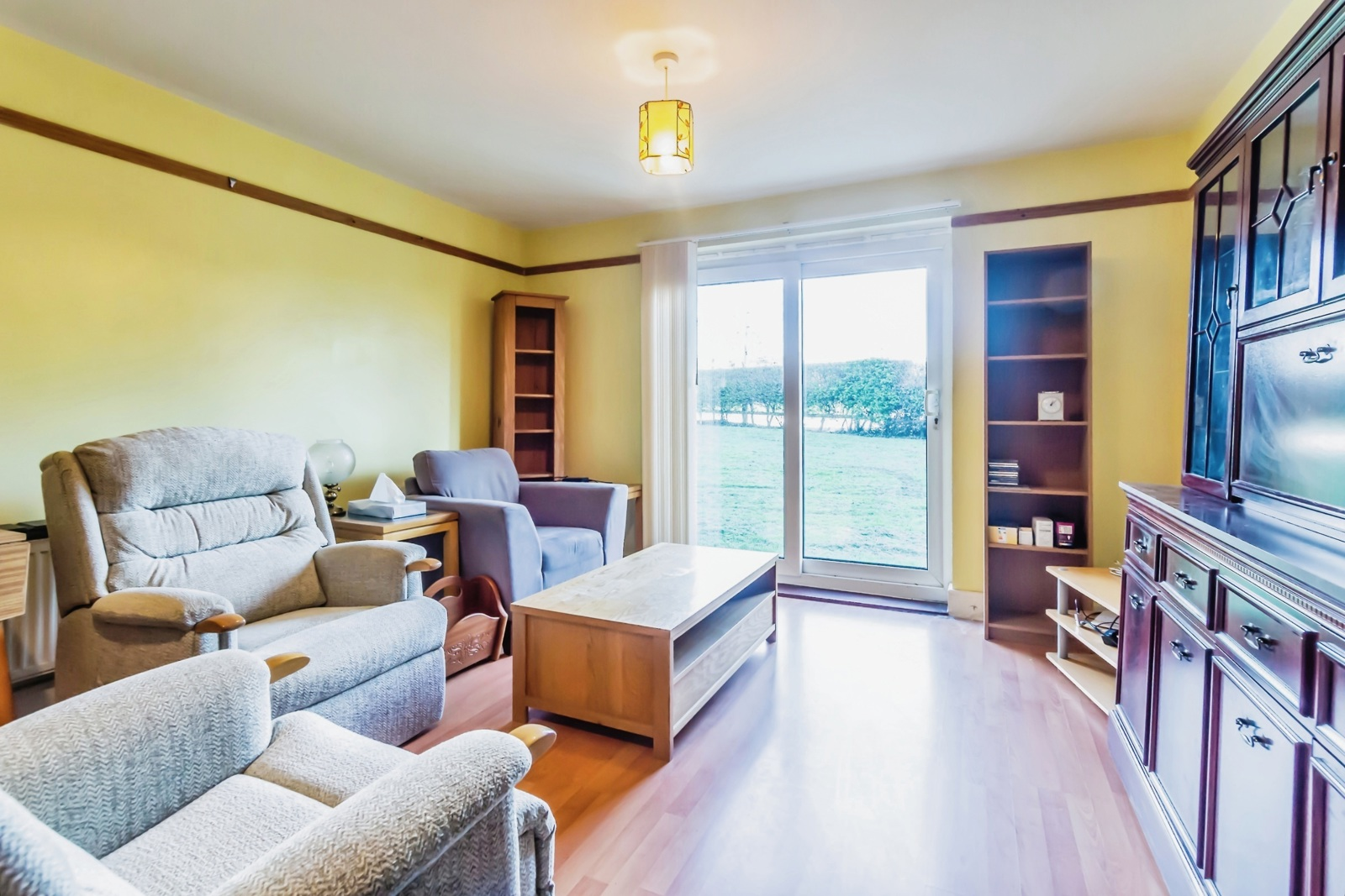 Flat Ladbroke Road in Reigate and Banstead