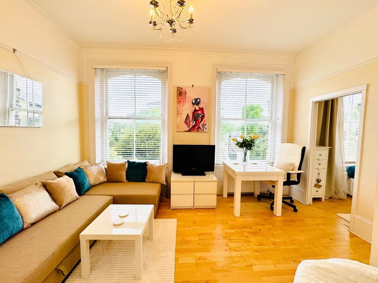 Flat Highbury Hill in Greater London