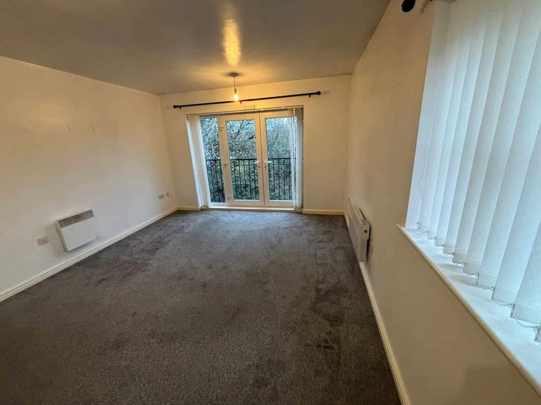 Flat Ffordd yr Afon in Gorseinon