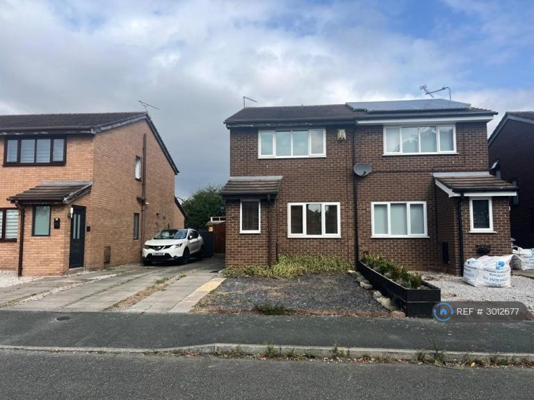 House Becconsall Drive in Crewe