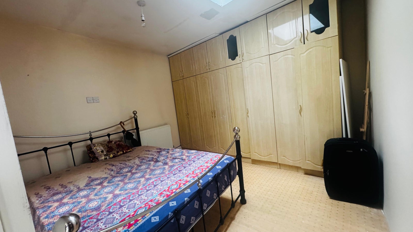 Flat Melbury Avenue in Greater London