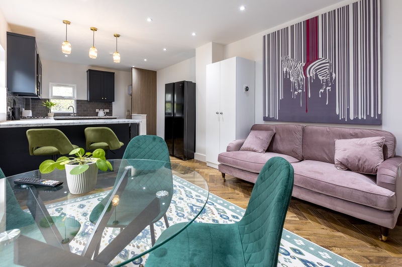 Room Leverson Street in Greater London
