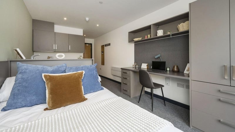 Flat Copeland Street in Stoke-on-Trent