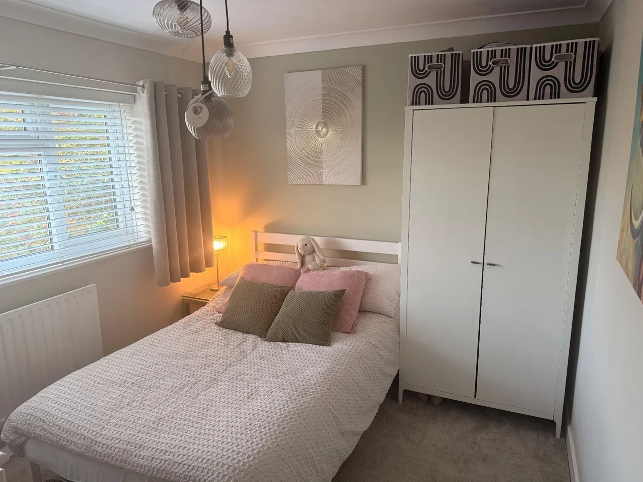 Room Holland Way in Greater London