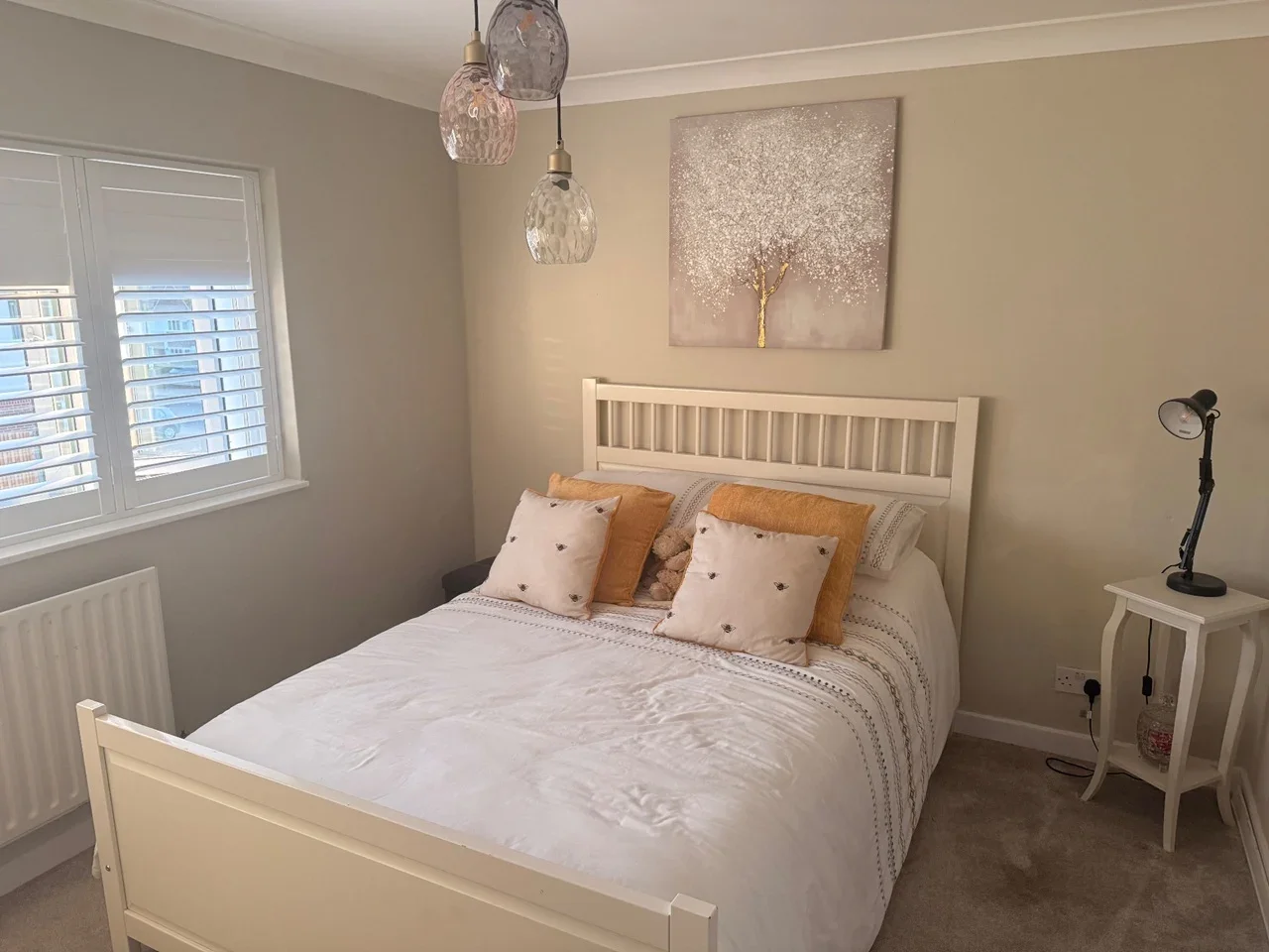 Room Holland Way in Greater London