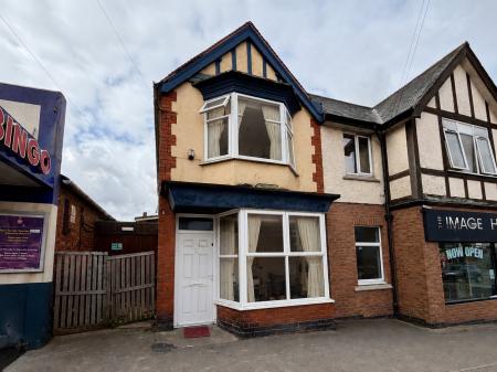 House Camp Hill Road in Nuneaton and Bedworth
