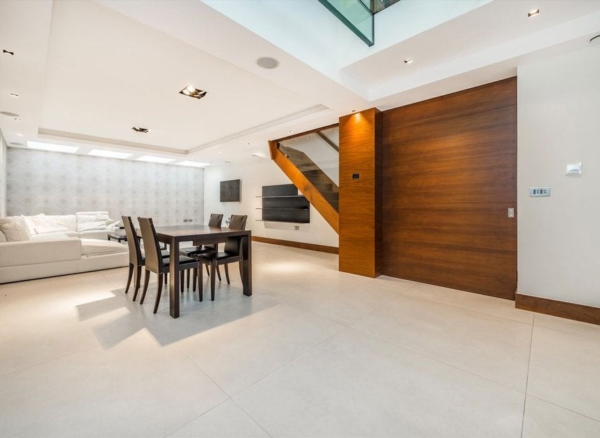 House Holinser Terrace in Greater London
